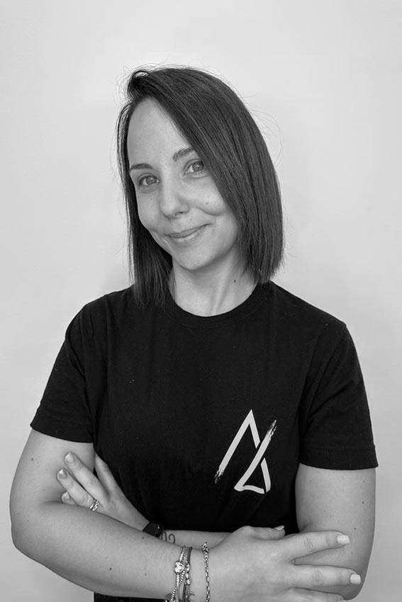 simona---staff